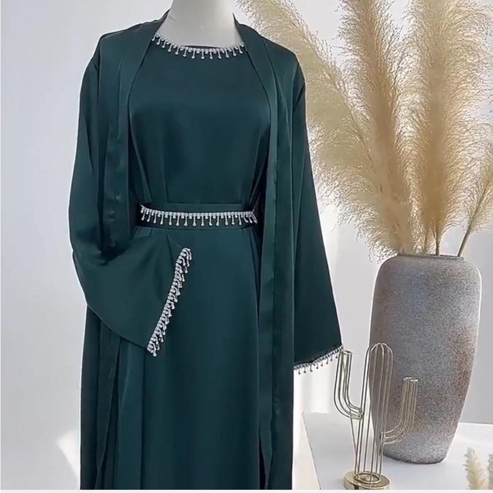 Satin Silk Emerald Green Crystal Diamond Abaya Maxi Dress - PERFECT CONDITION